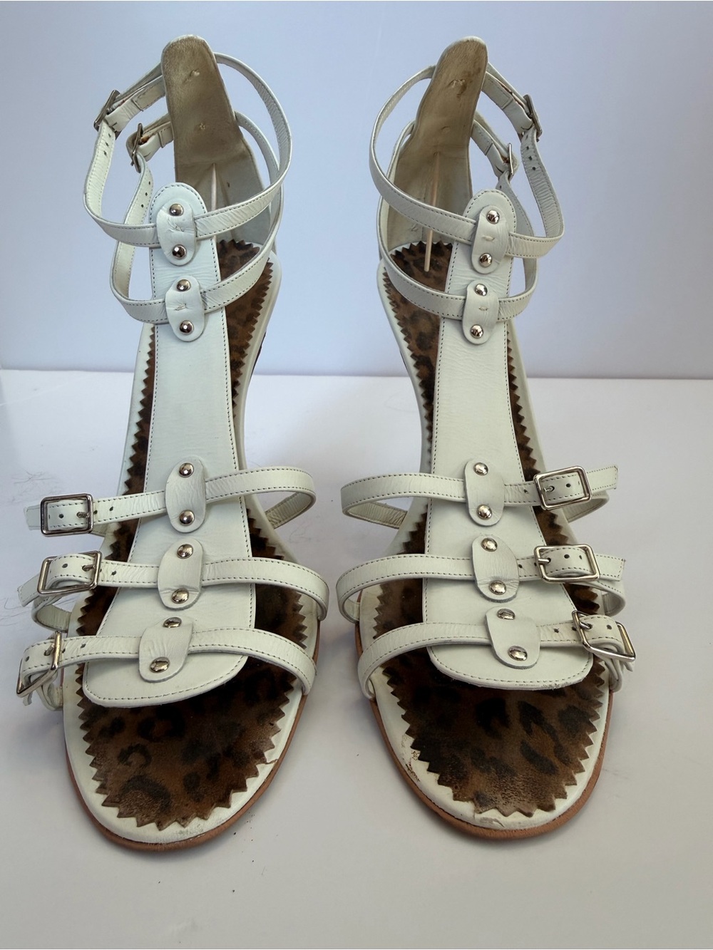✨Authentic✨Manolo Blahnik White Multi-Strap Gladiator Sandals